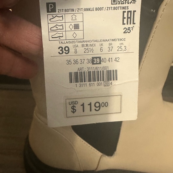 ZARA WOMEN CREAM WITH BLACK CHUNKY SOLE Ankle Boots retail 119.00 - Picture 5 of 9